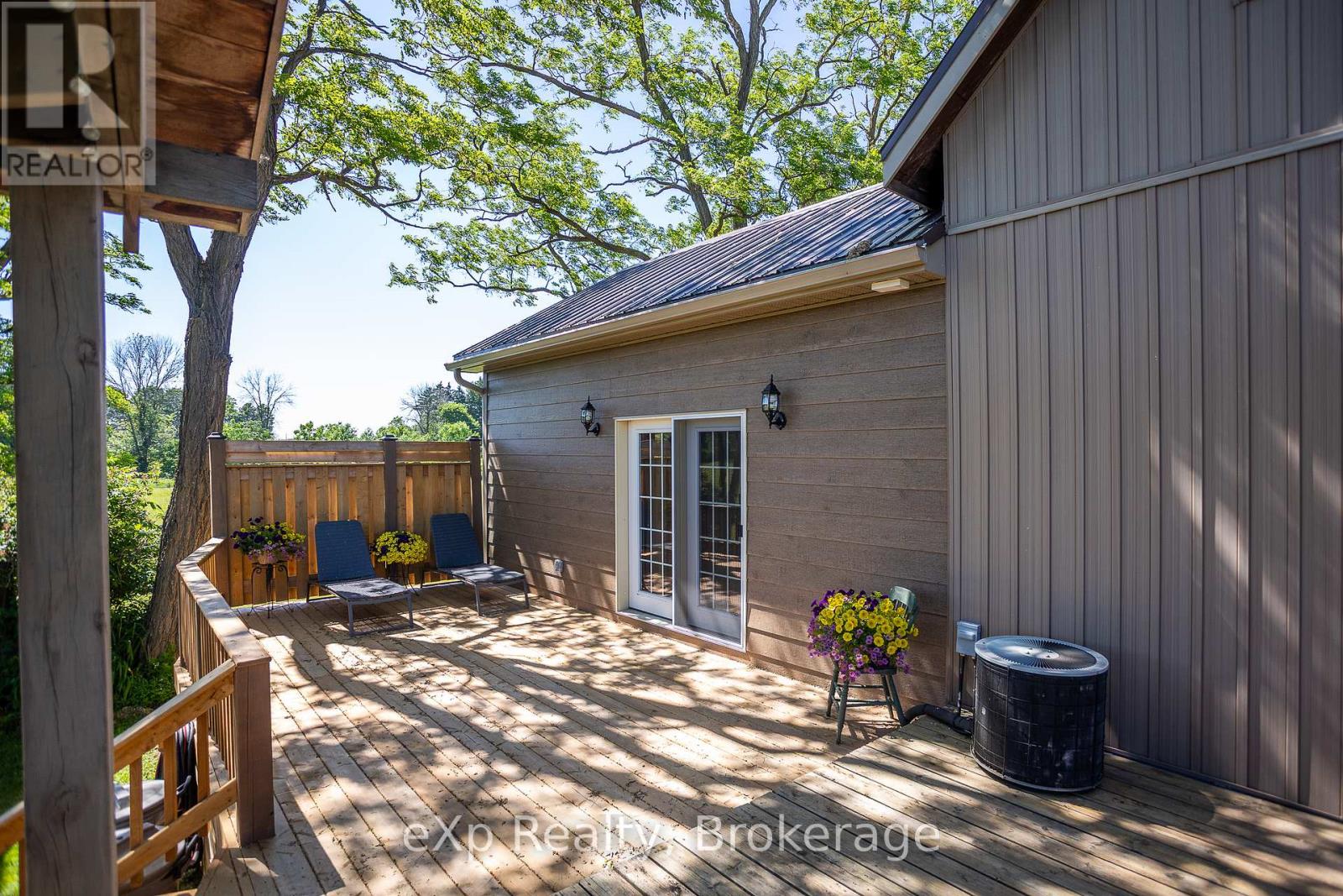 701768 5 Side Road Property Photo 5