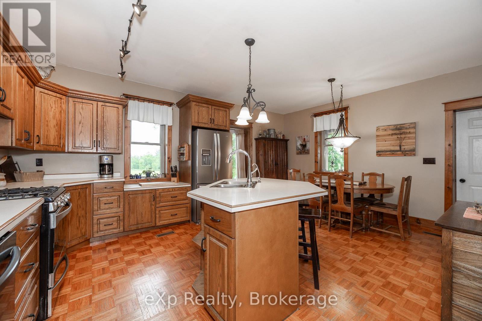 701768 5 Side Road Property Photo 12