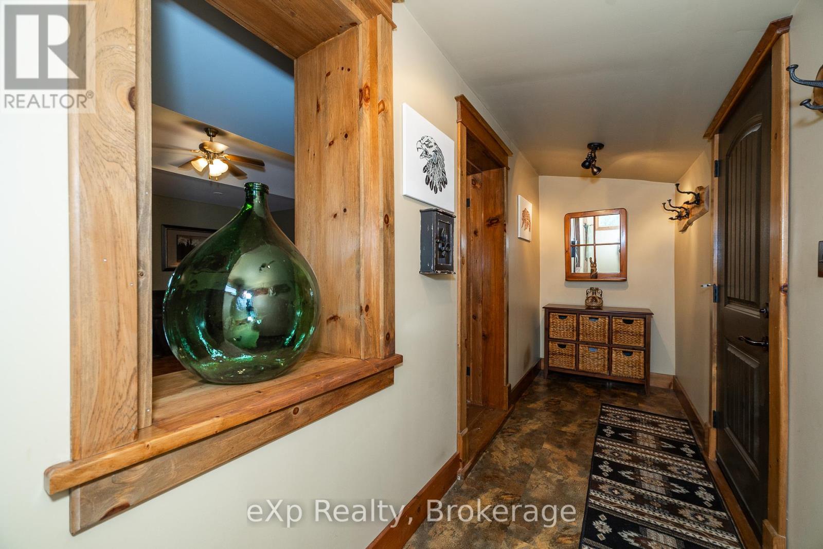 701768 5 Side Road Property Photo 16