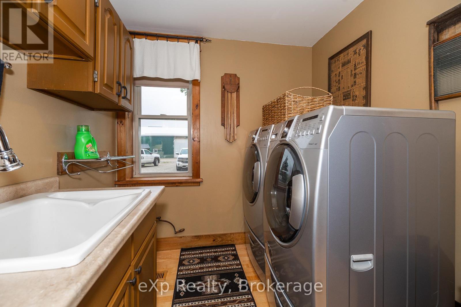 701768 5 Side Road Property Photo 20