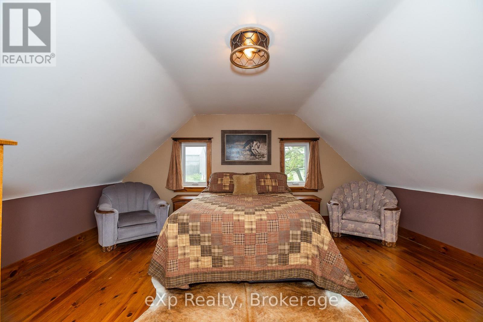 701768 5 Side Road Property Photo 25