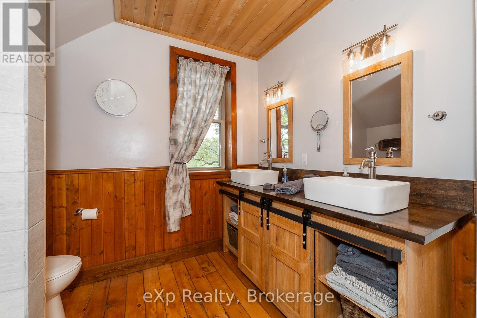 701768 5 Side Road Property Photo 28