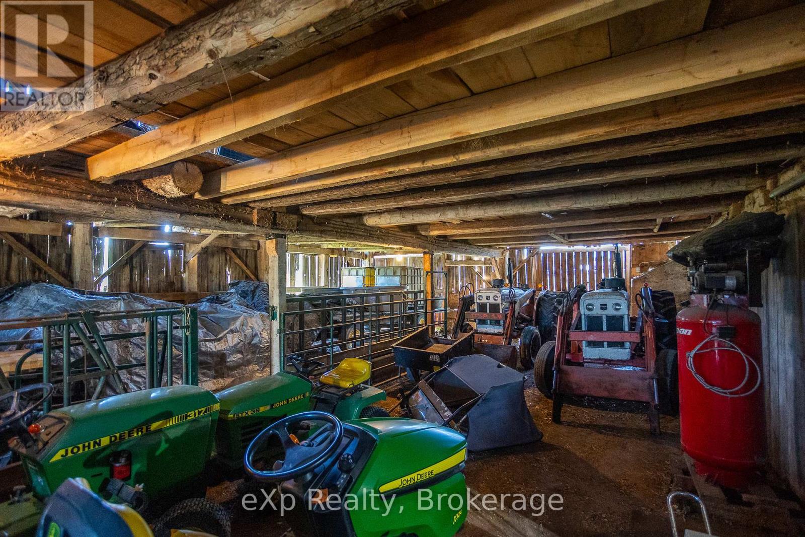 701768 5 Side Road Property Photo 33