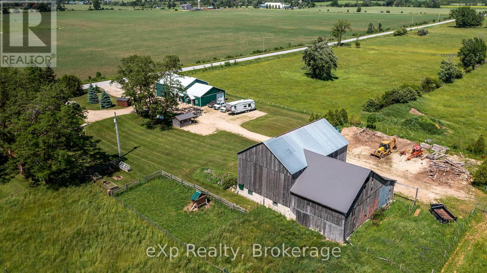 701768 5 Side Road Property Photo 37