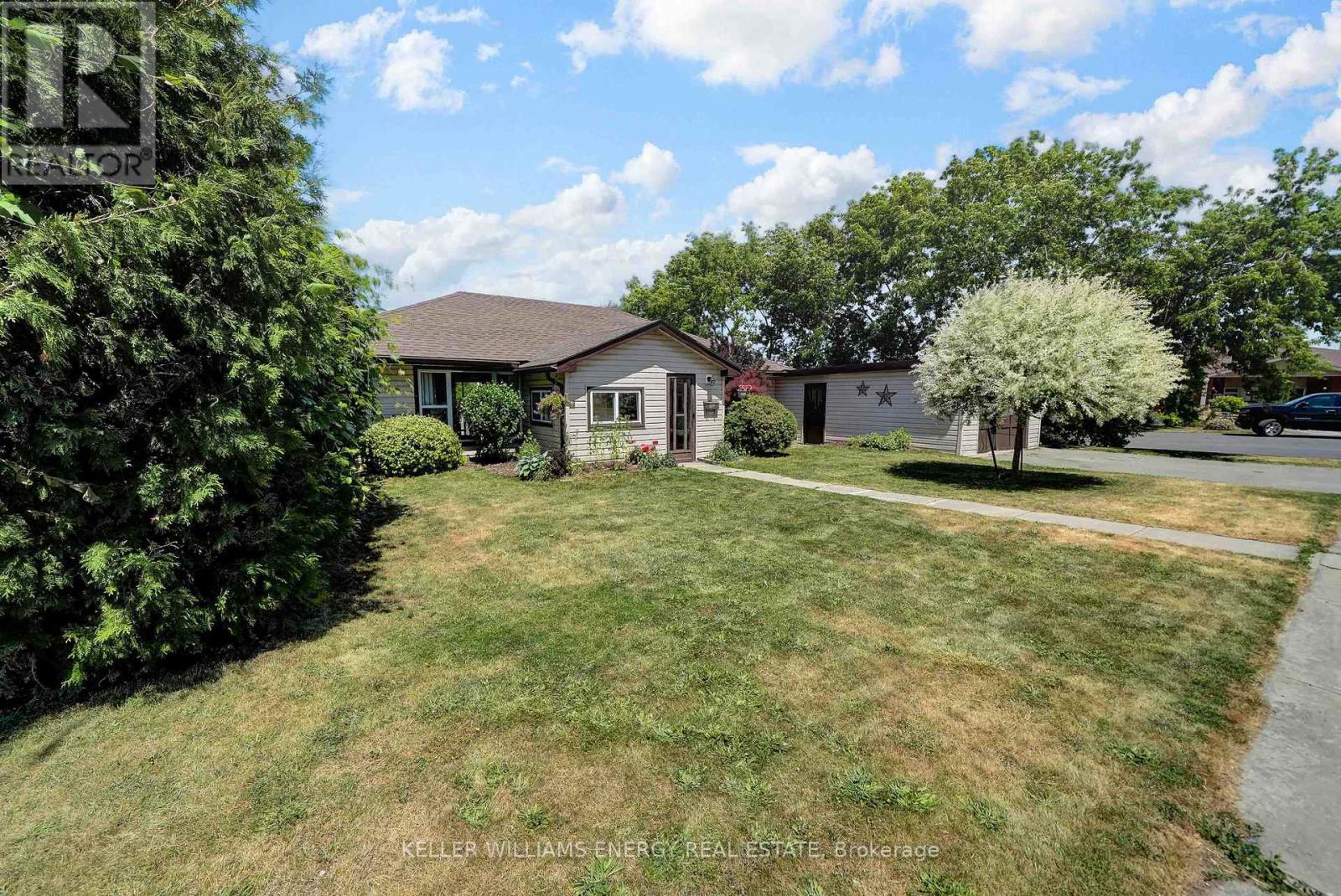 102 CROWN STREET Property Photo 1