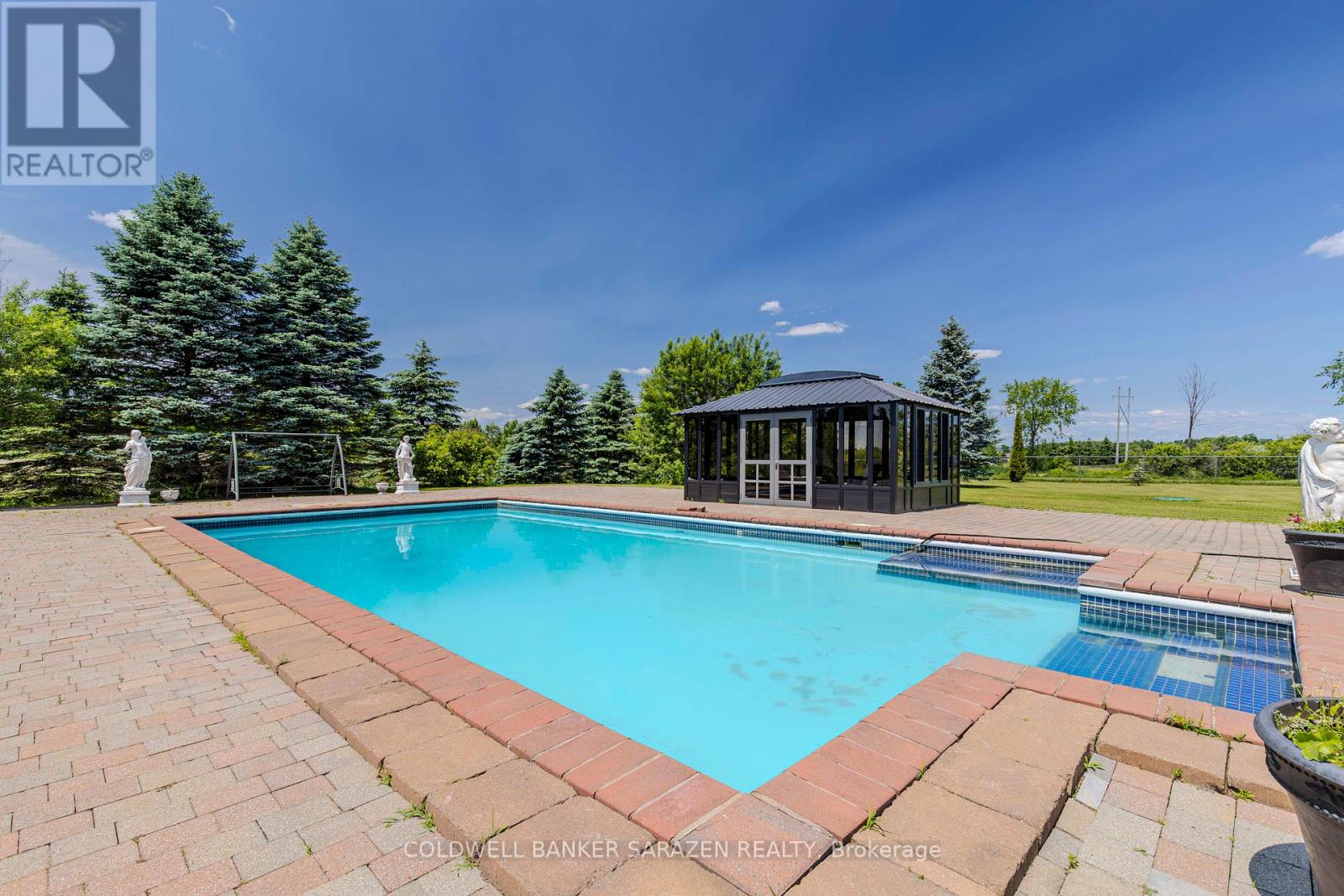 490 Montee Lajeunesse Property Photo 3