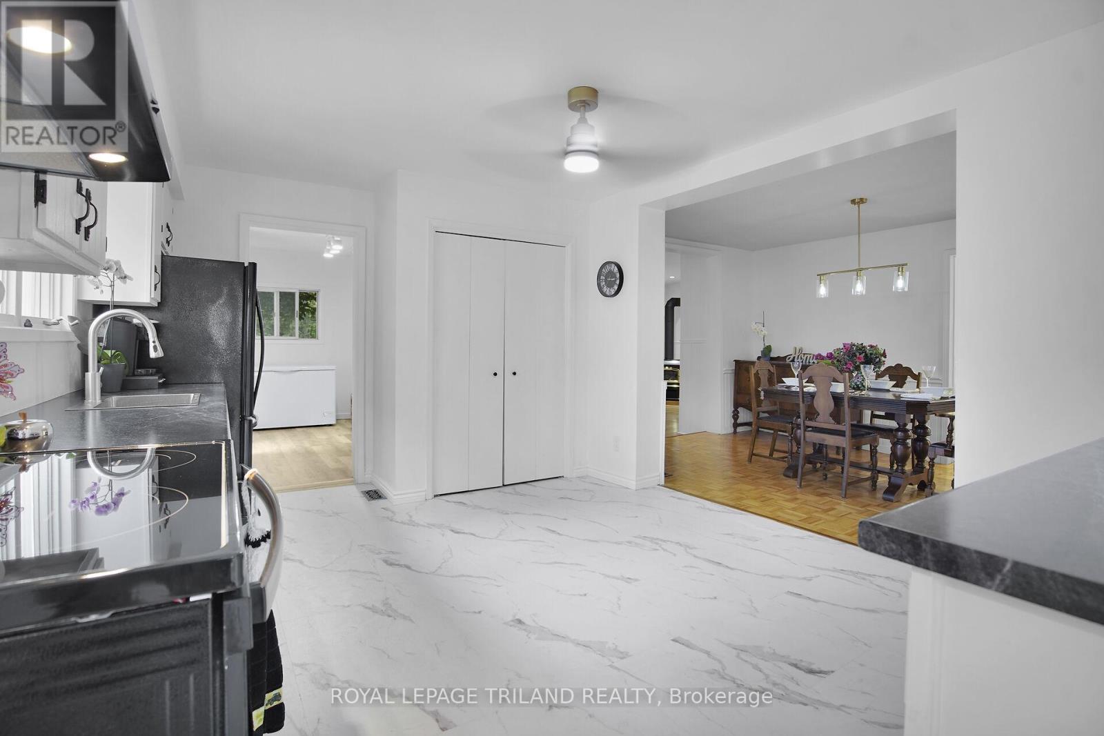 209 Water Street Property Photo 8