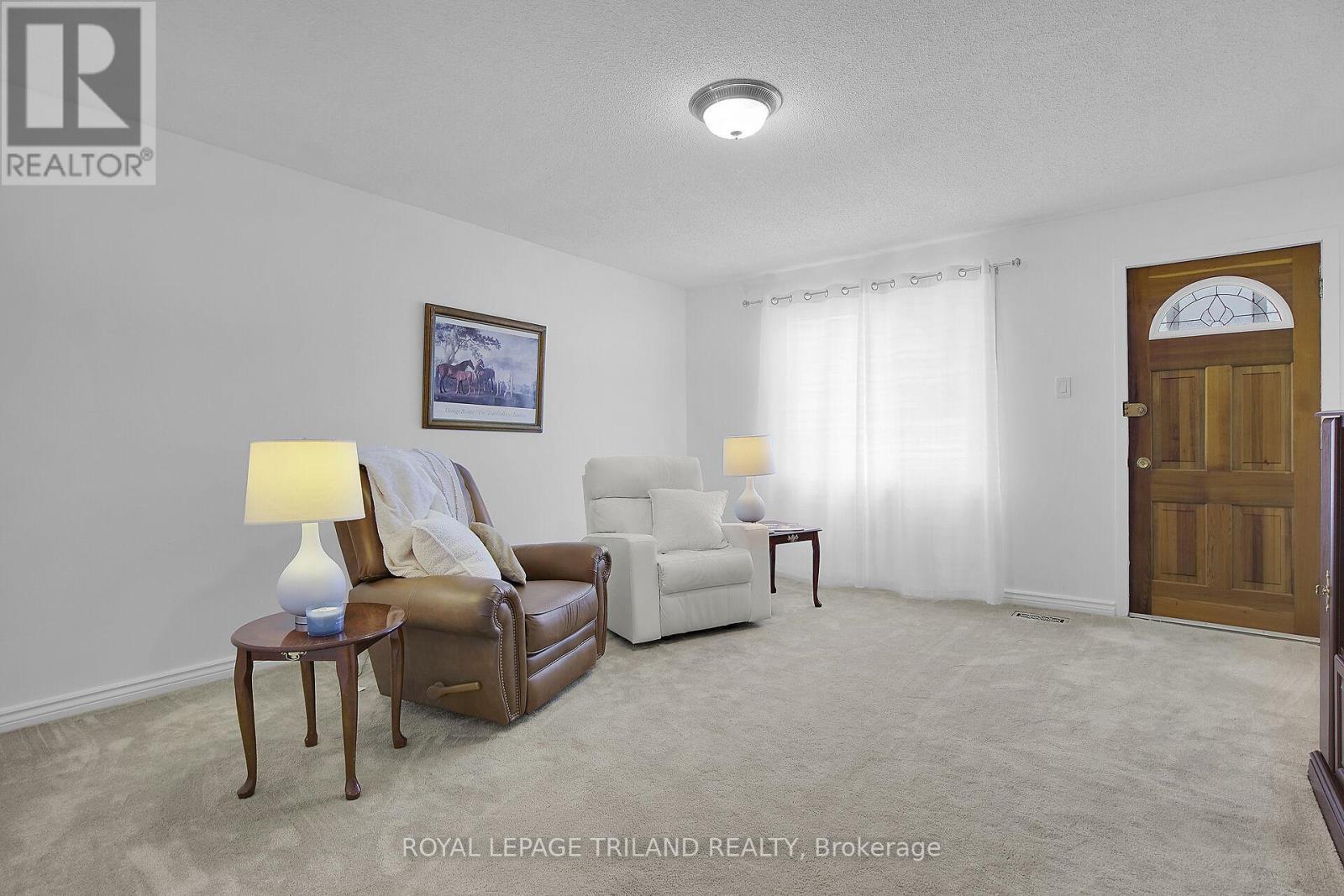 209 Water Street Property Photo 14