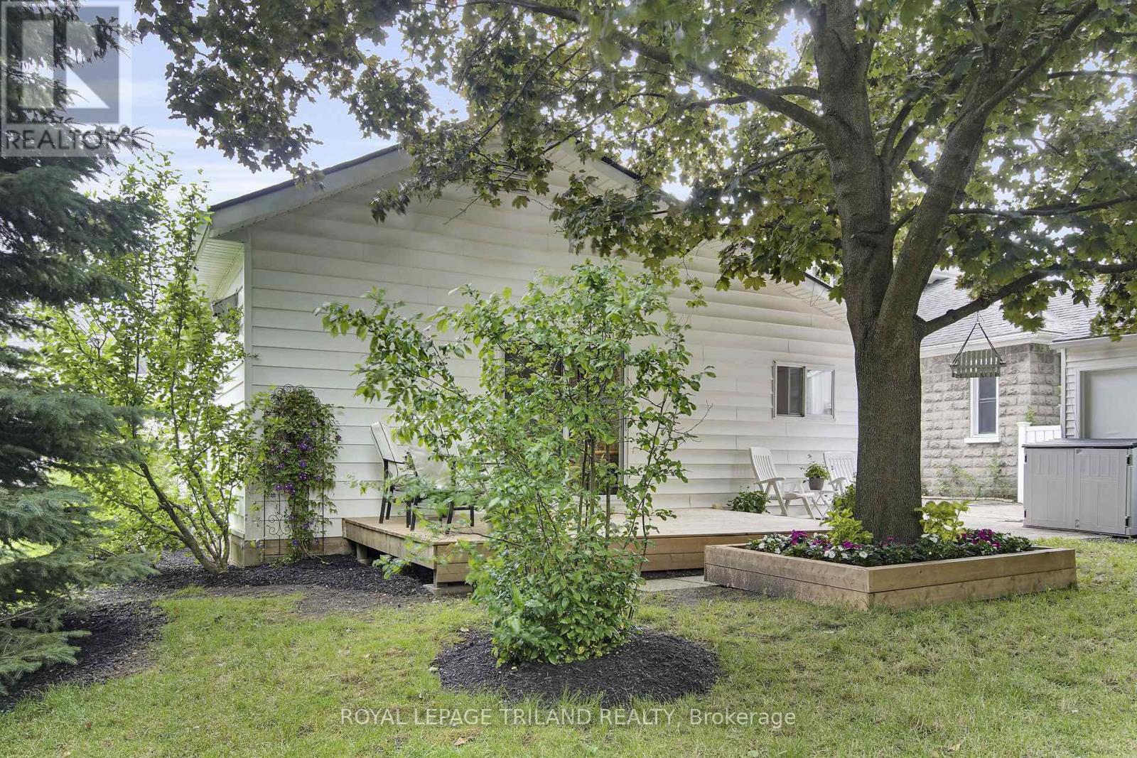 209 Water Street Property Photo 28