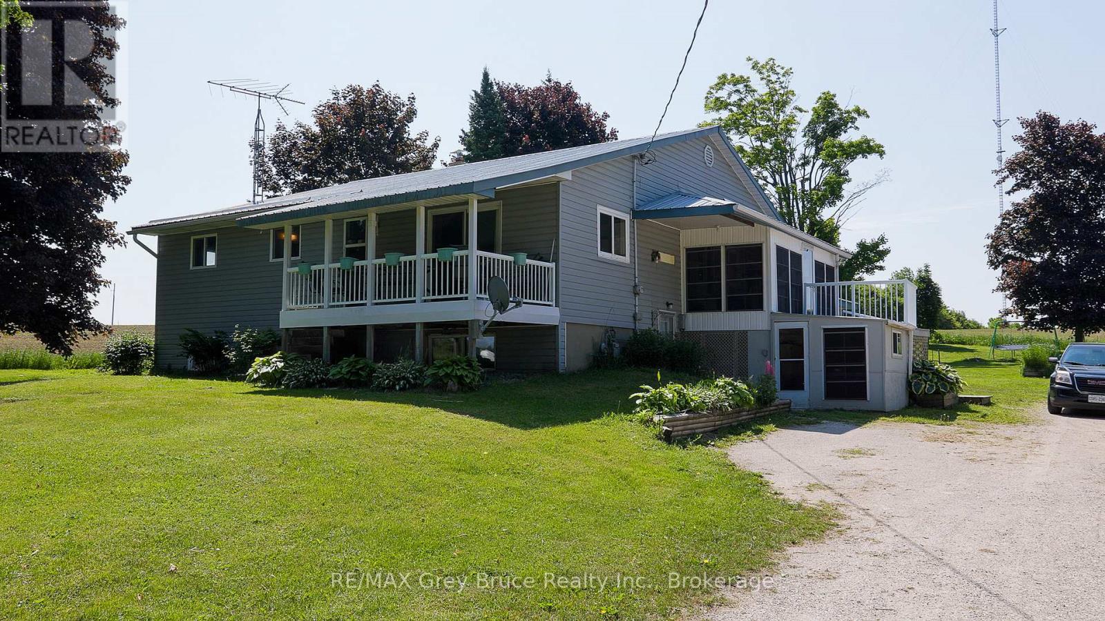 283 6 CONCESSION Property Photo 1