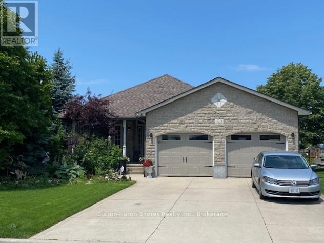 170 Stickel Street Property Photo 1