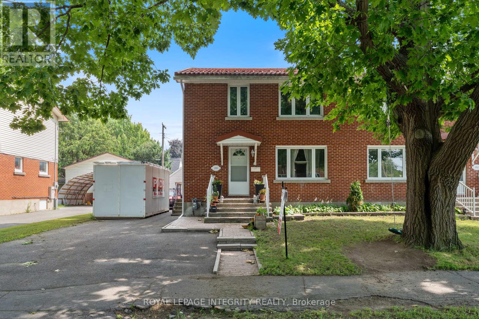 1350 Leaside Avenue Property Photo 1