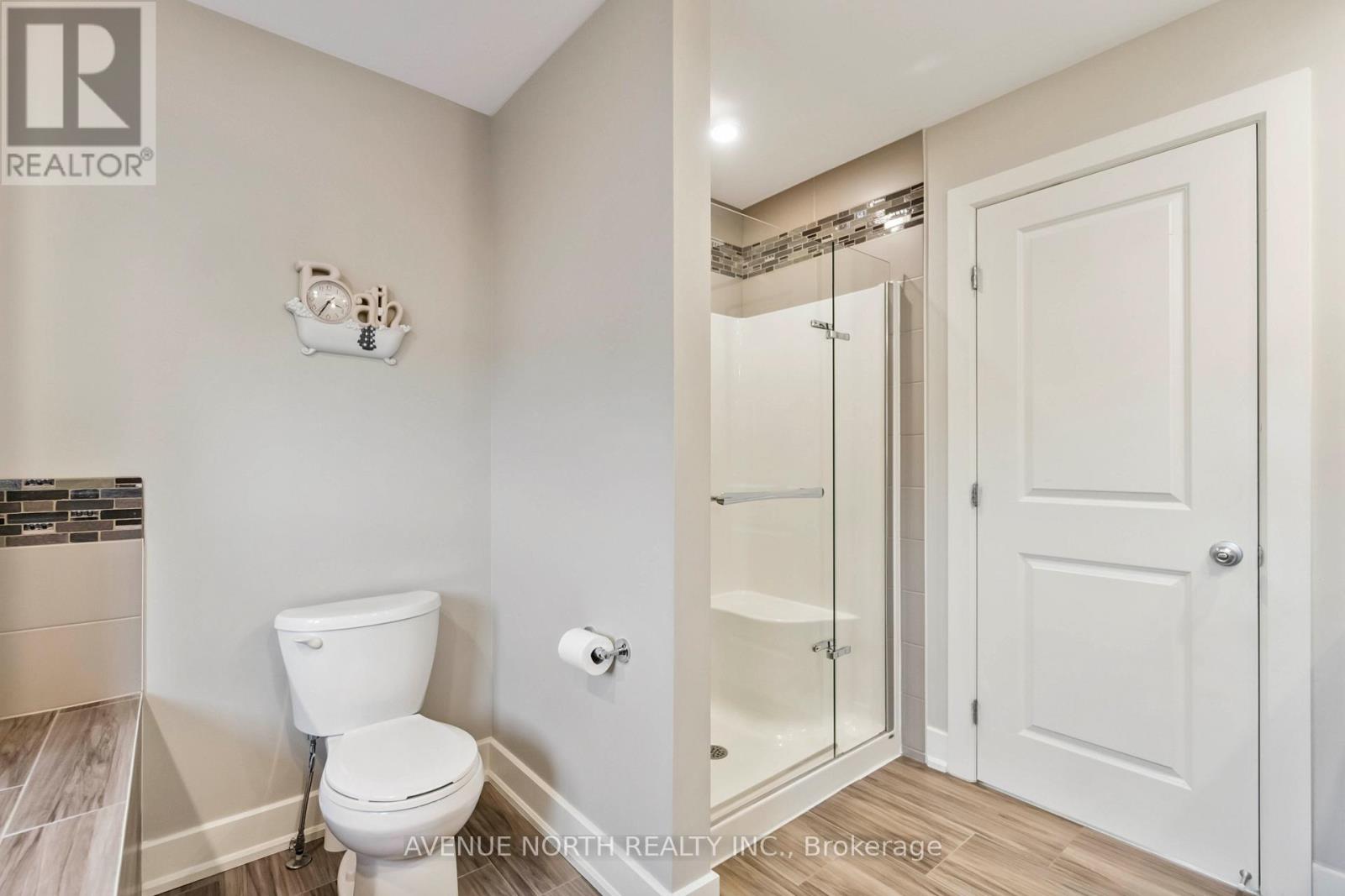 718 Bunchberry Way Property Photo 27
