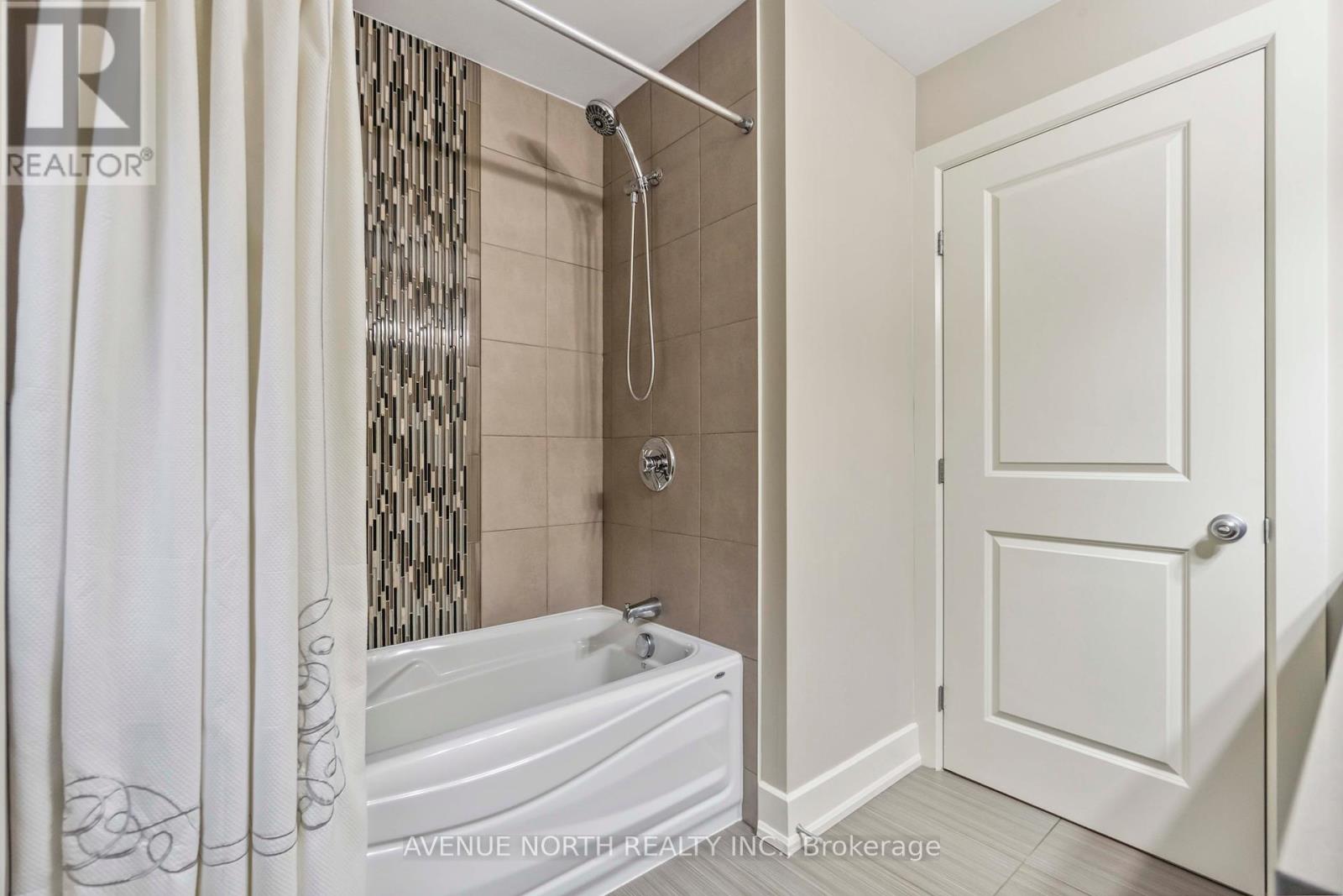 718 Bunchberry Way Property Photo 34
