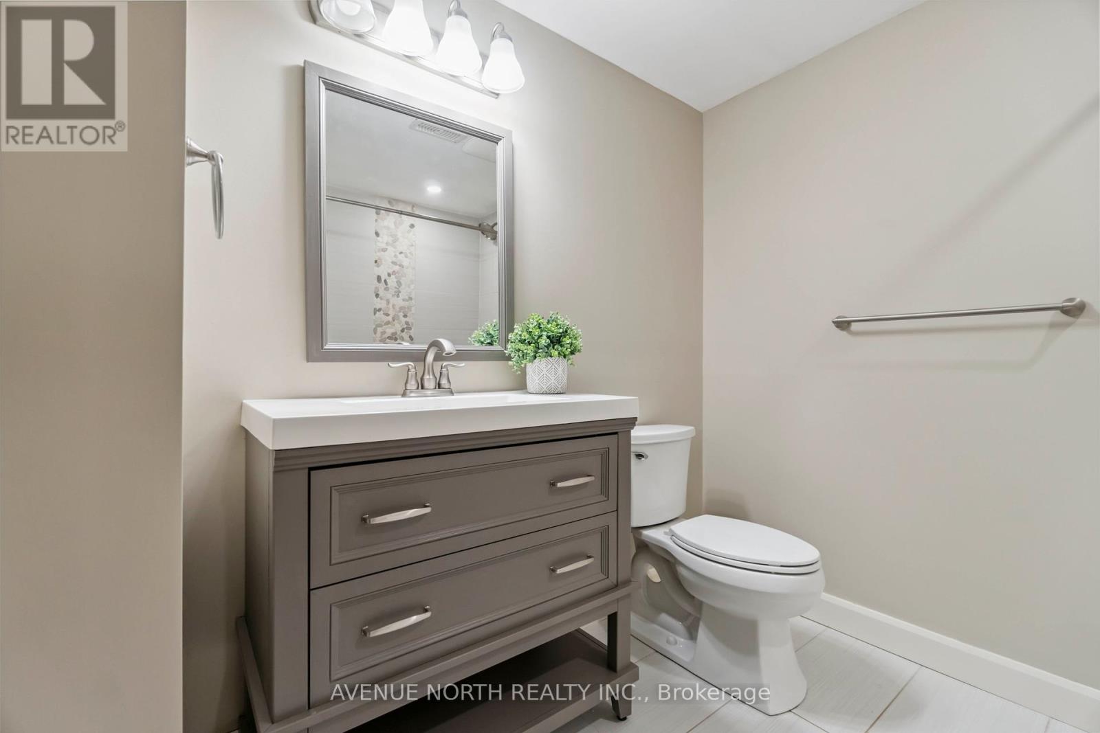 718 Bunchberry Way Property Photo 42