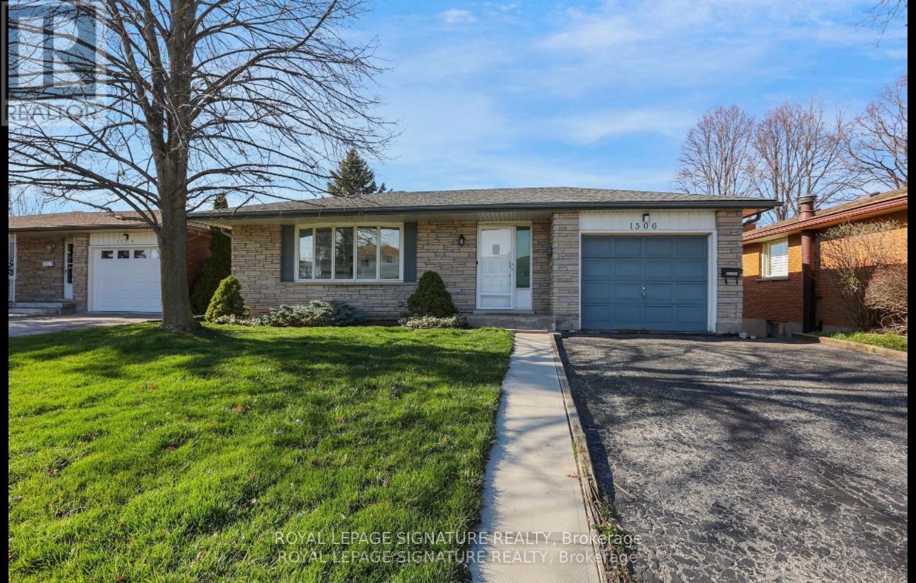 1506 QUEEN'S BOULEVARD Property Photo 1