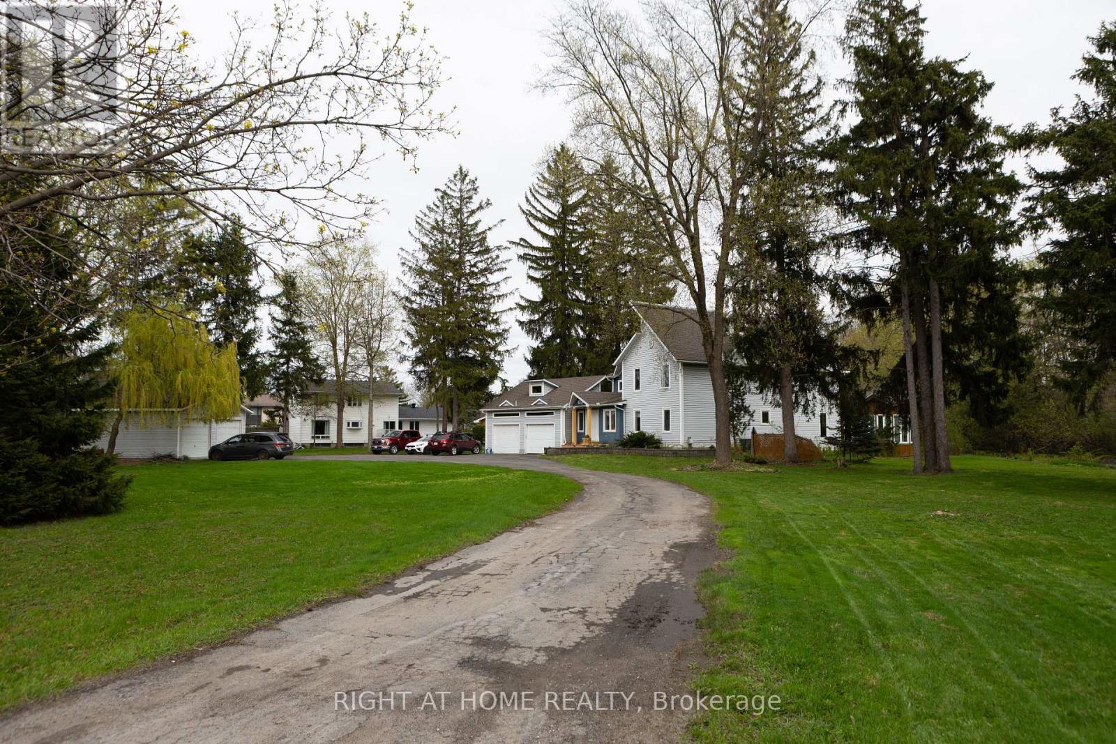 3208 Richmond Road Property Photo 6