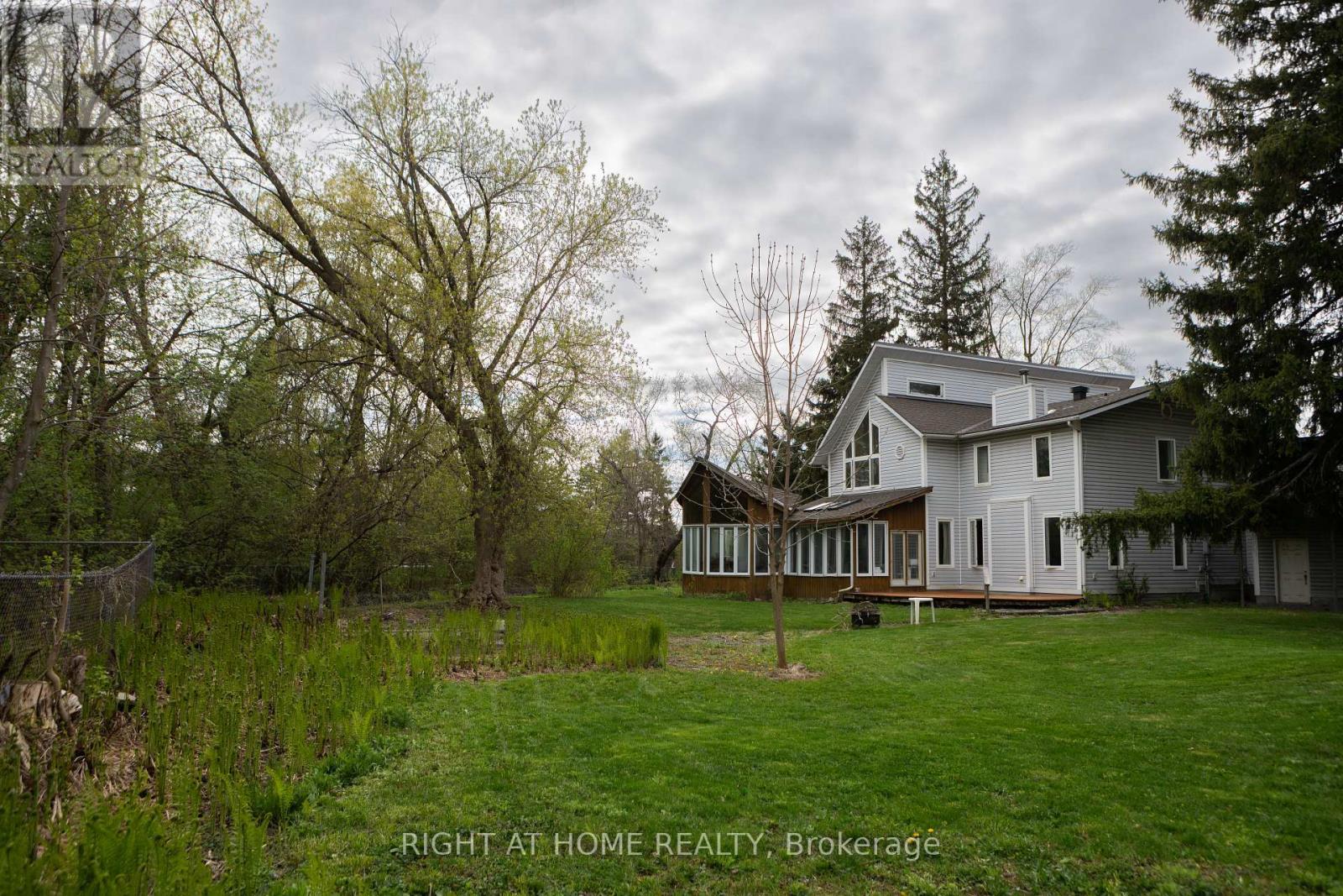 3208 Richmond Road Property Photo 10