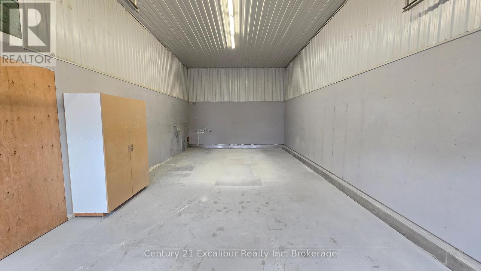 7609 Wellington Road 7 Road Property Photo 3