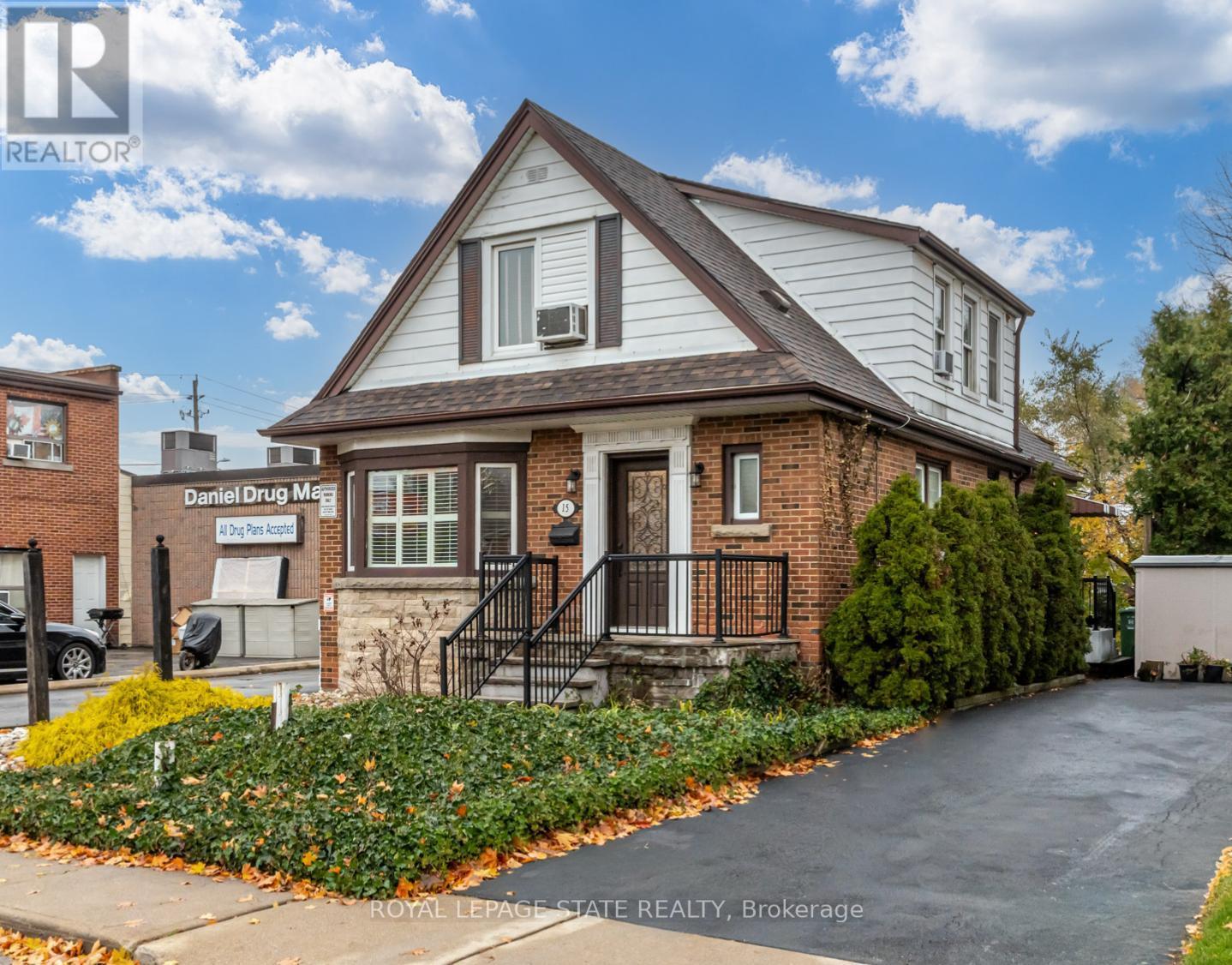 15 Empress Avenue Property Photo 3