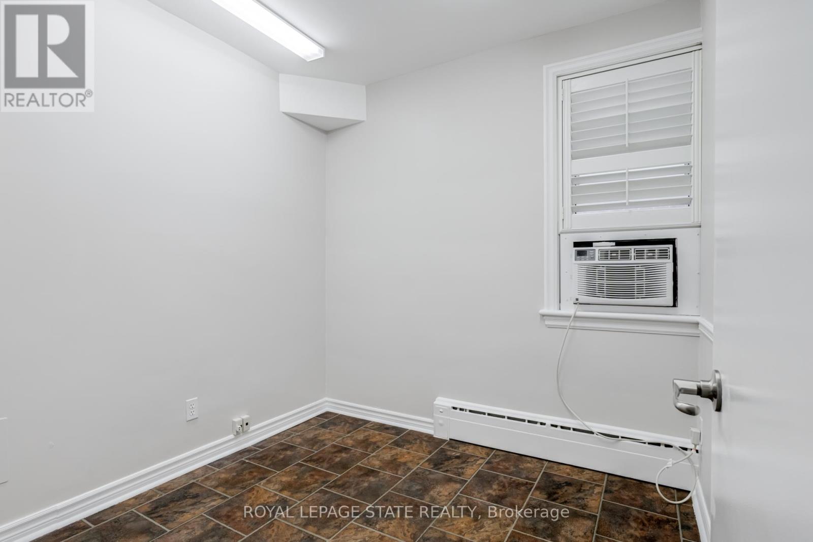15 Empress Avenue Property Photo 10