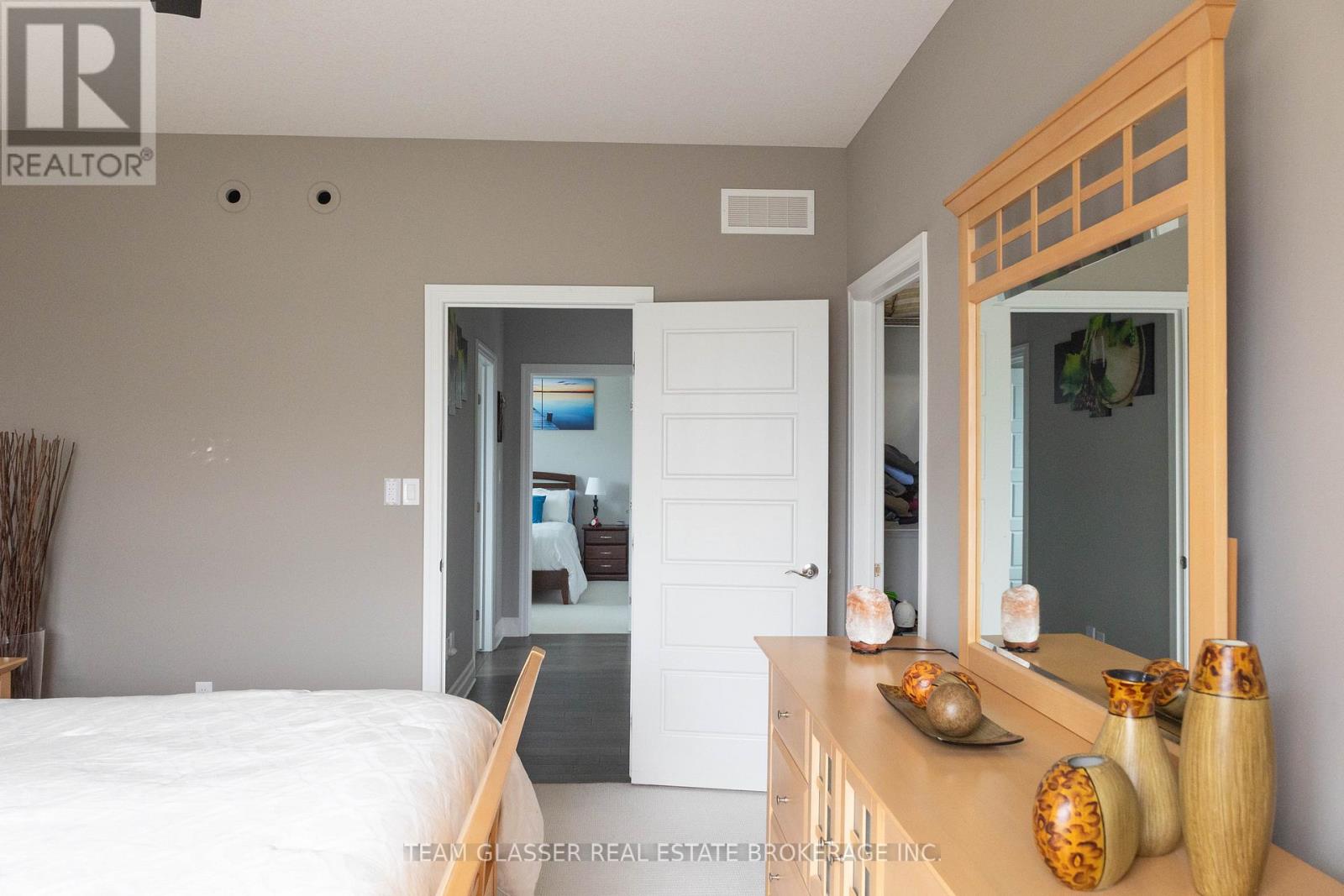 25 Birchall Lane Property Photo 23