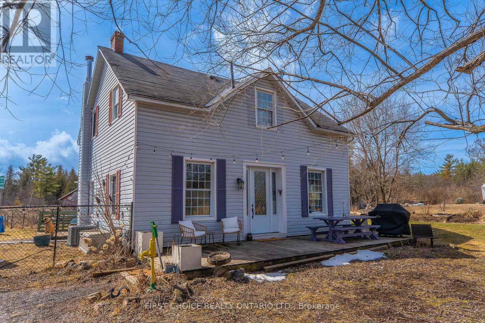 8 CAMPBELL REID COURT Property Photo 1
