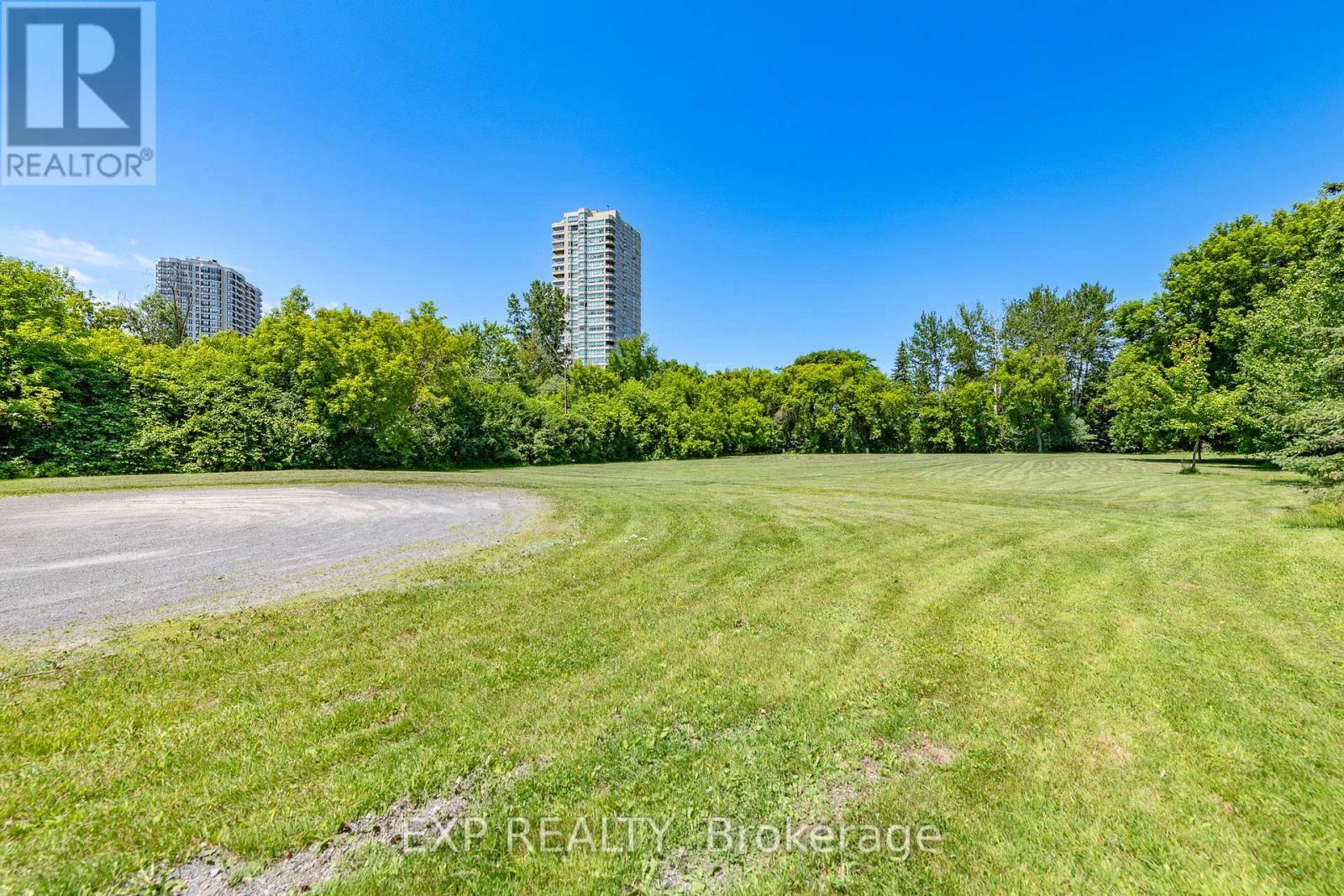 1552 Caledon Street Property Photo 34