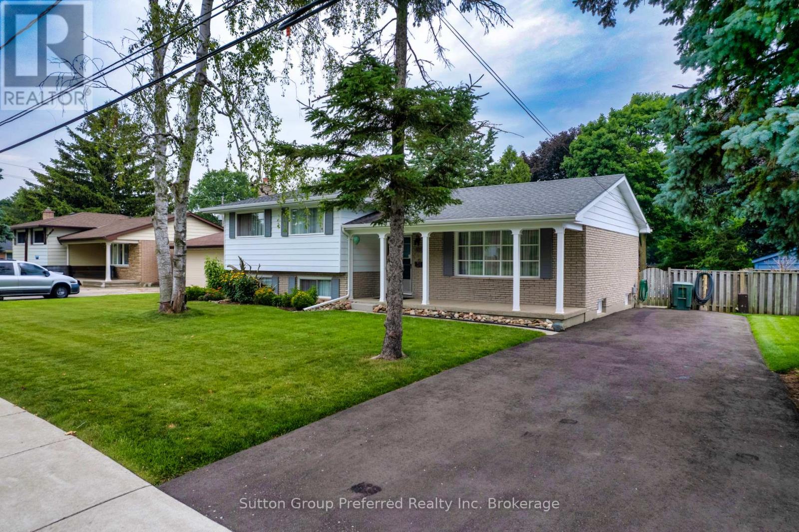 527 FAIR STREET Property Photo 1