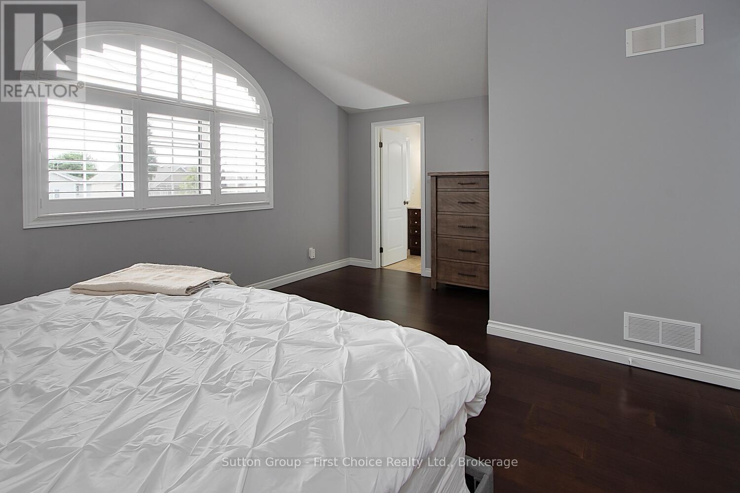 293 Huck Crescent Property Photo 21