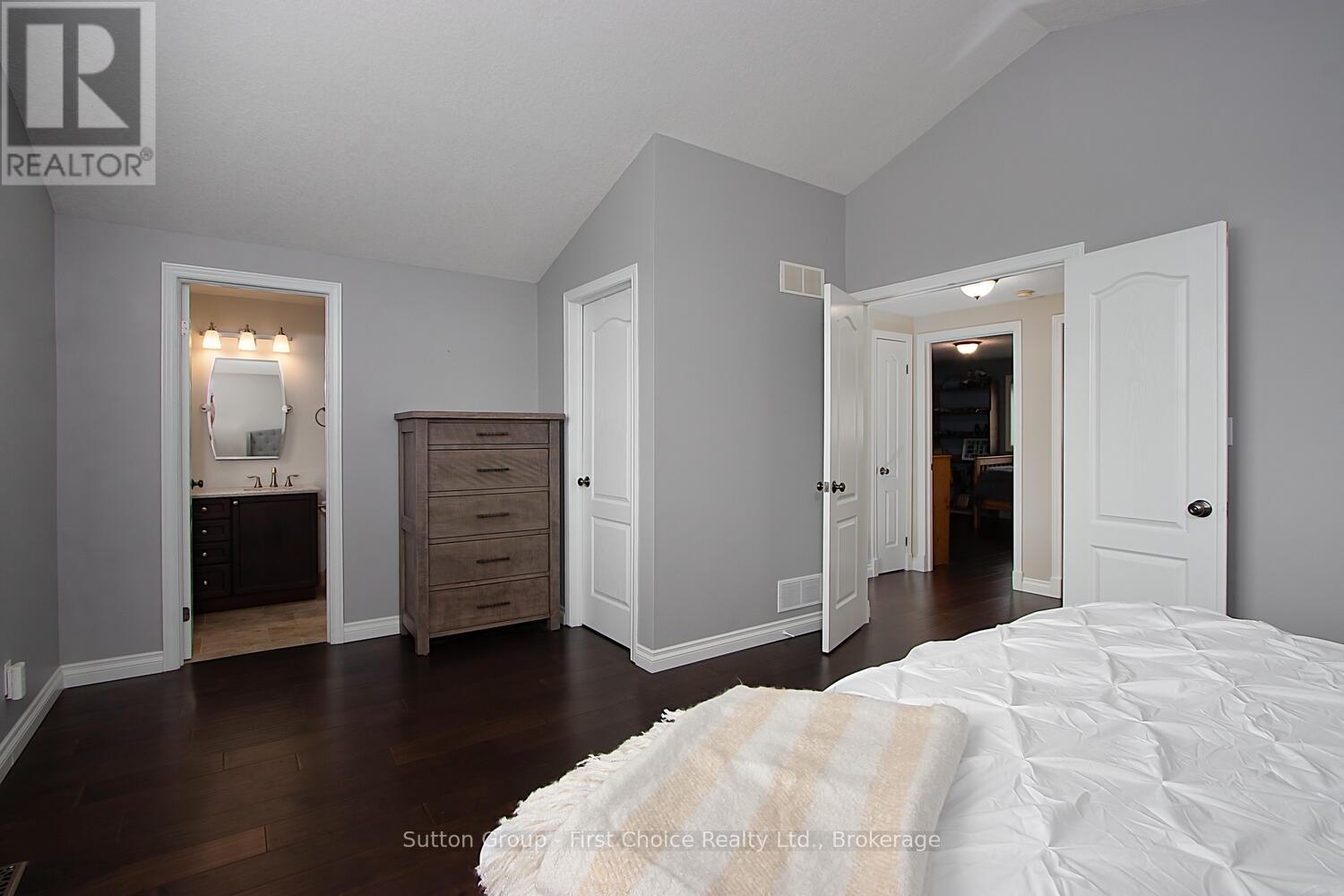 293 Huck Crescent Property Photo 22