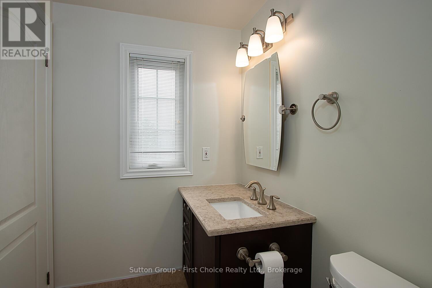 293 Huck Crescent Property Photo 24