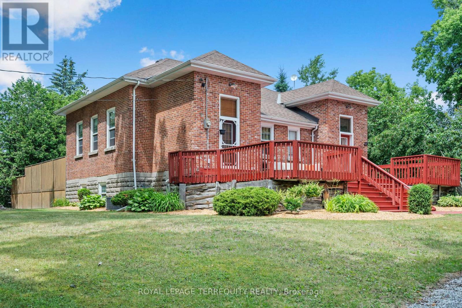 157 Norway Street Property Photo 1