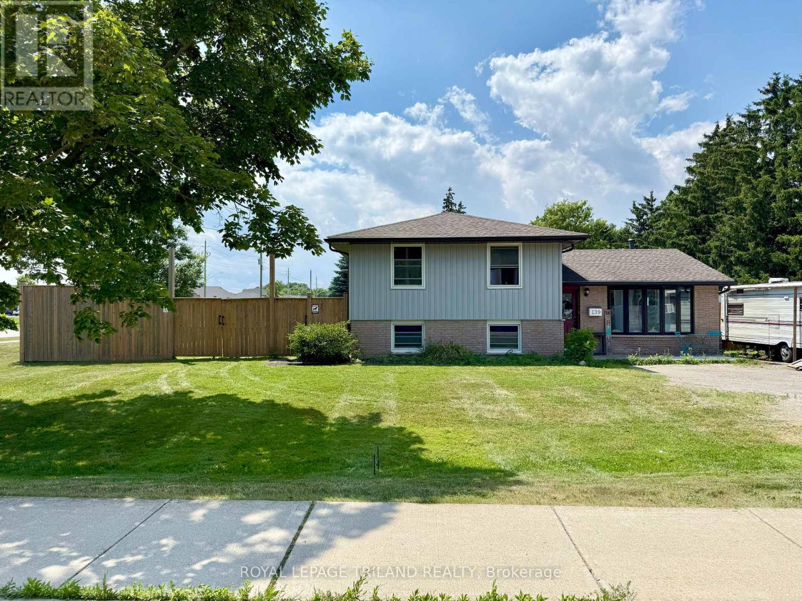 139 Coulter Avenue Property Photo 1