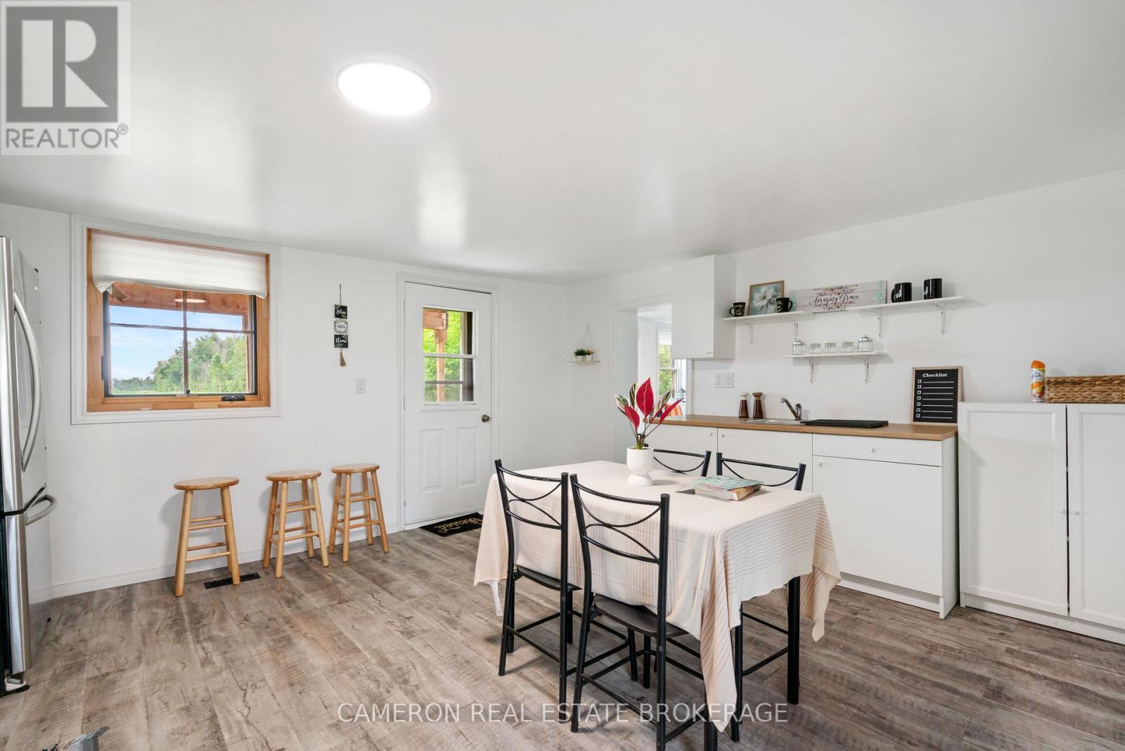 4141 Helmer Road Property Photo 18