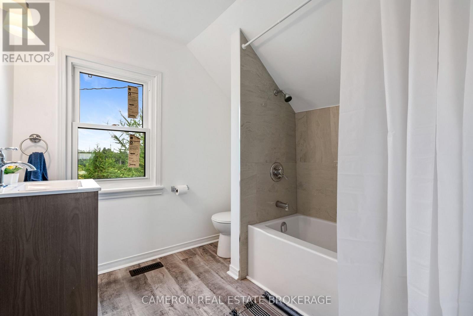 4141 Helmer Road Property Photo 28