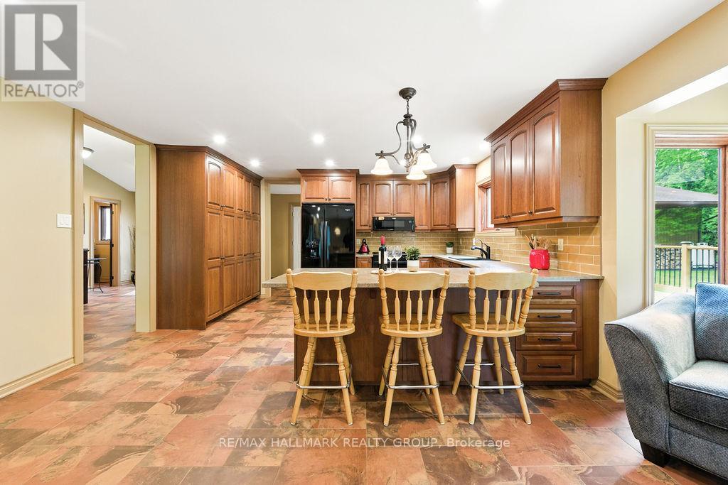 206 Deerwood Drive Property Photo 8