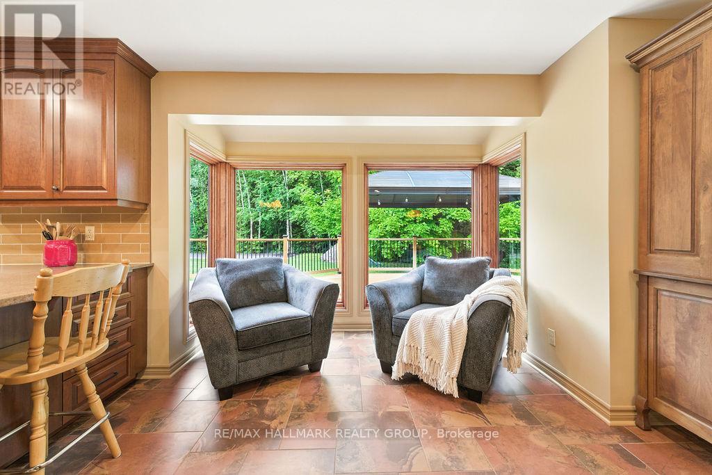 206 Deerwood Drive Property Photo 10