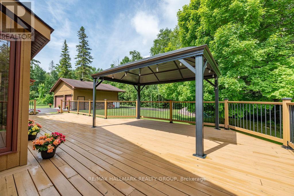 206 Deerwood Drive Property Photo 30
