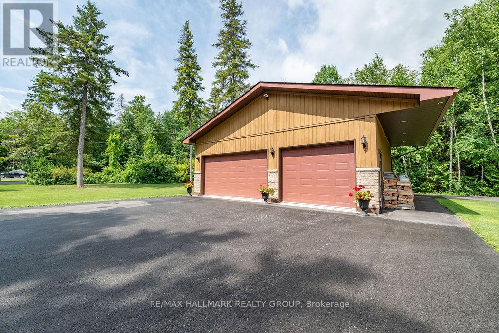 206 Deerwood Drive Property Photo 32