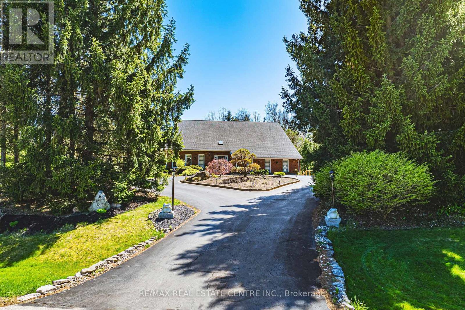 6 Iris Court Property Photo 1