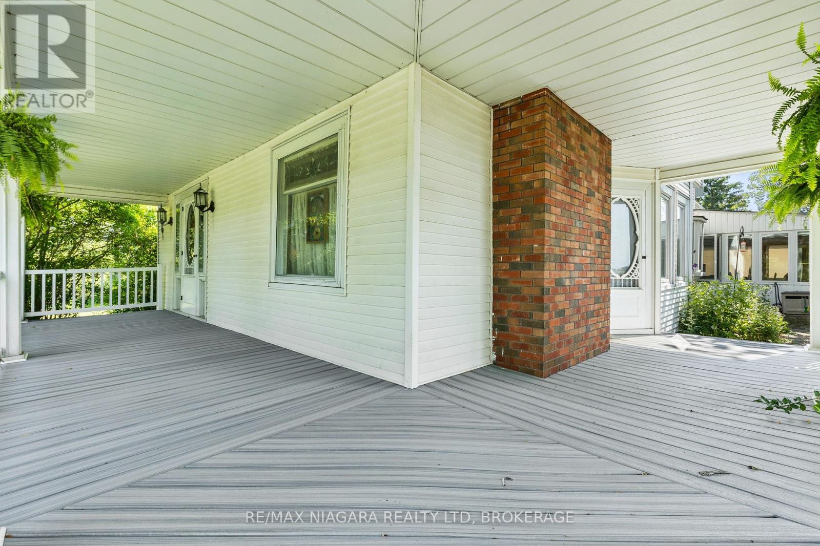 3362 Montrose Road Property Photo 4