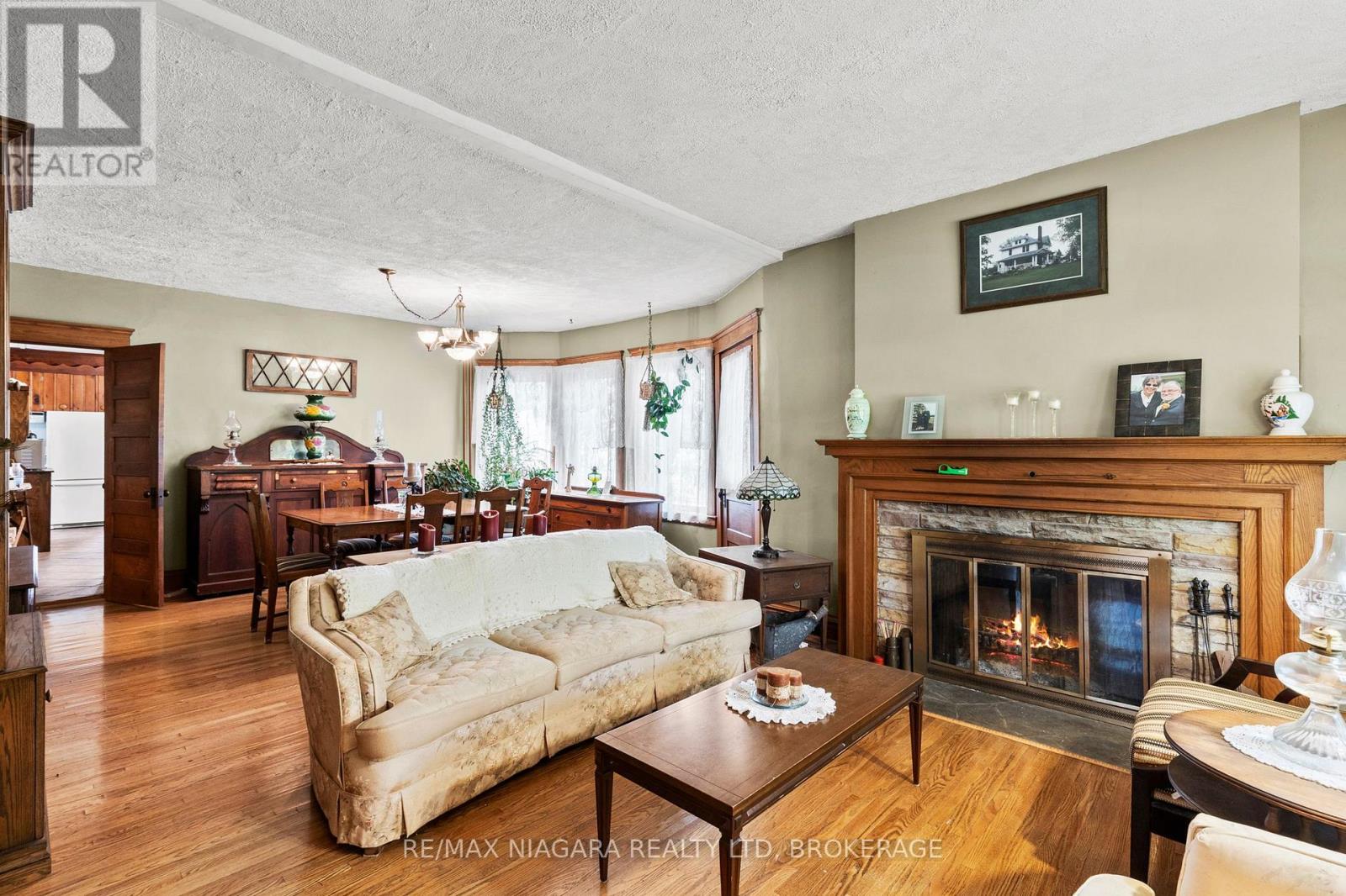 3362 Montrose Road Property Photo 7