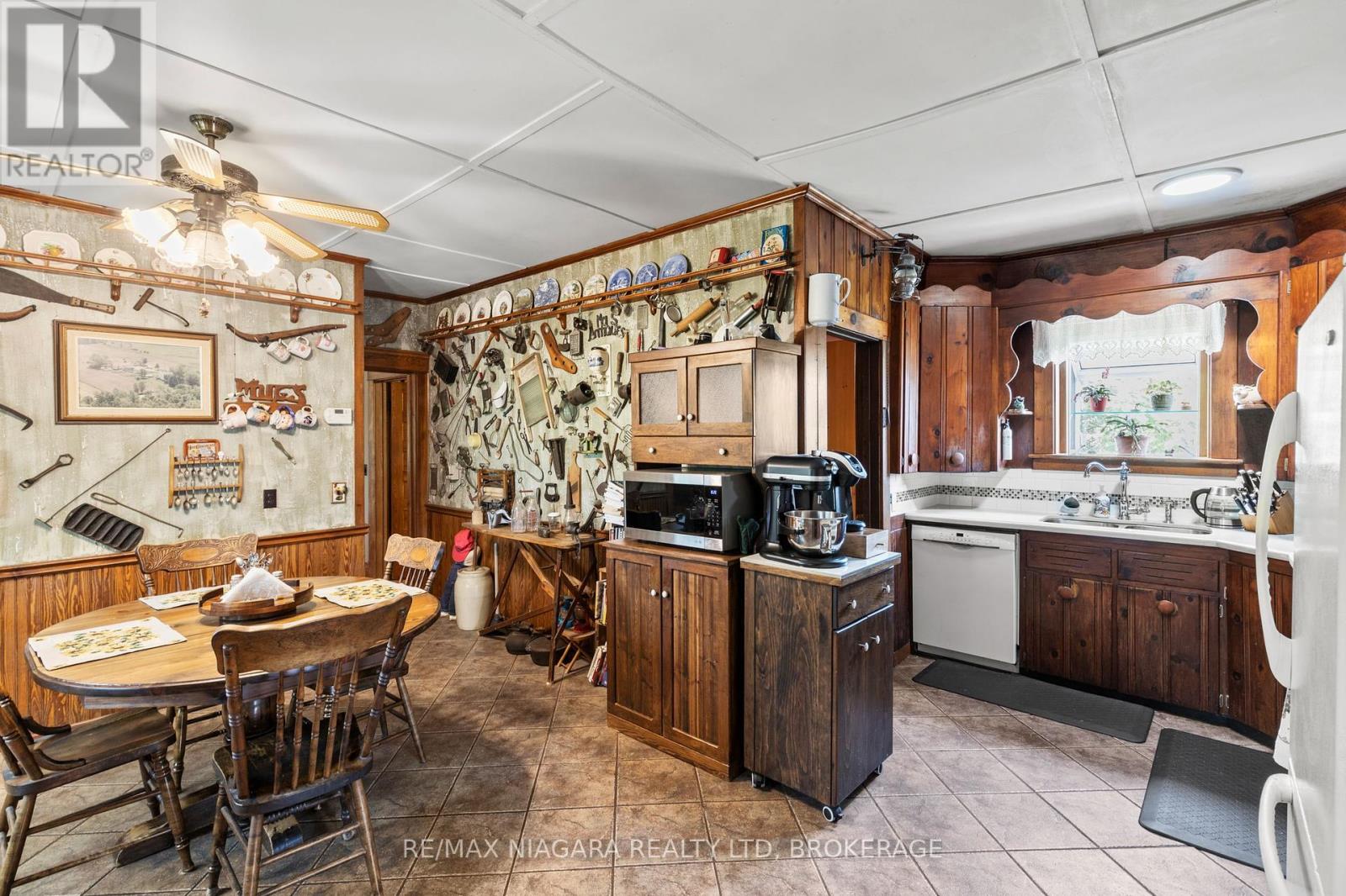 3362 Montrose Road Property Photo 14