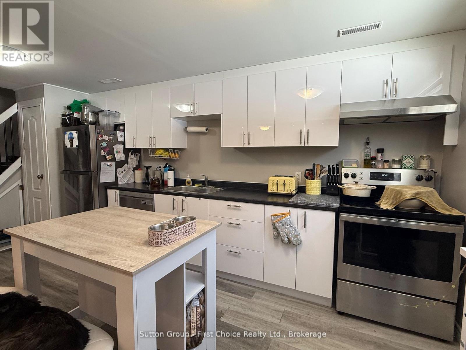 75 Cleveland Place Property Photo 3