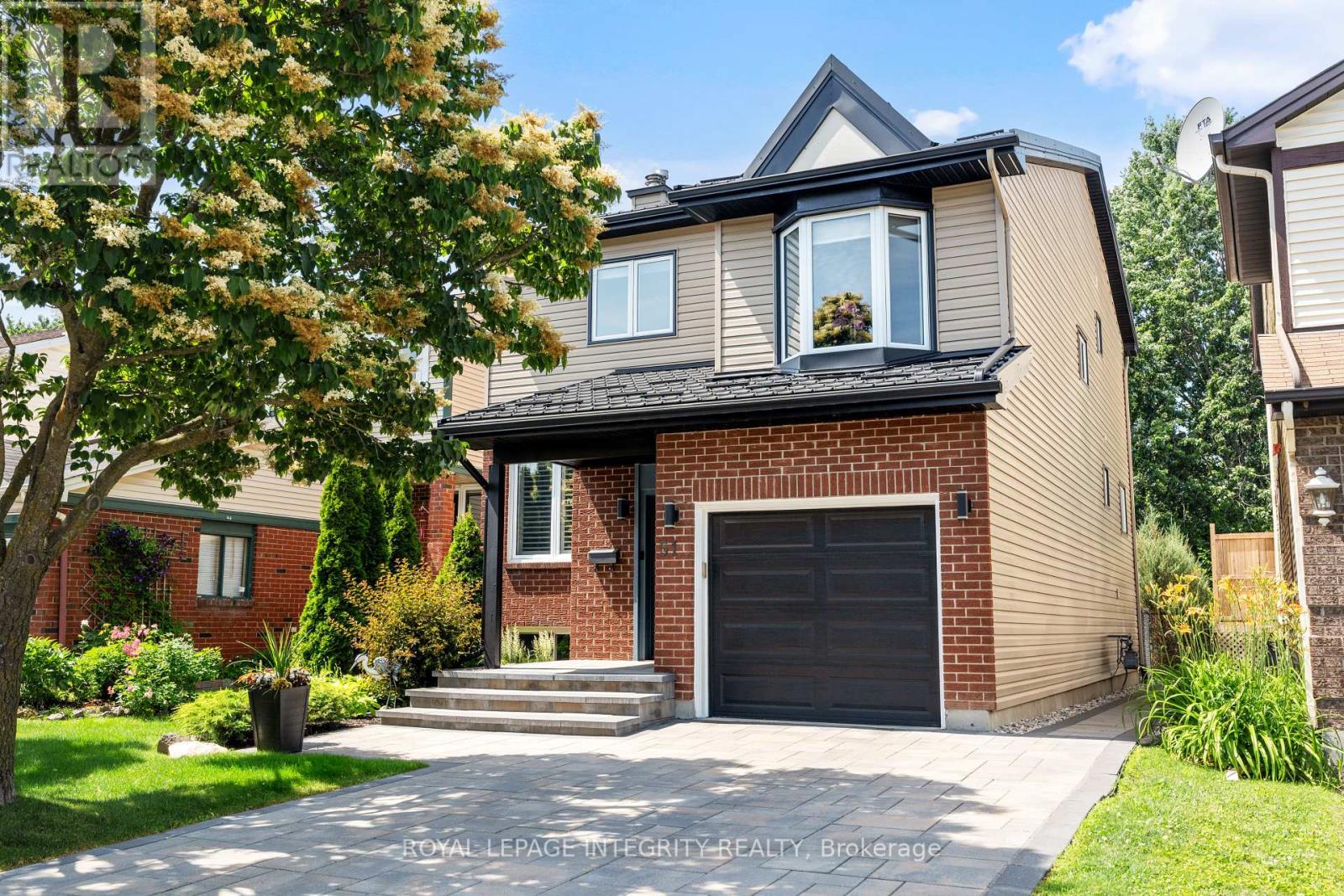 51 ROSEGARDEN CRESCENT Property Photo 1