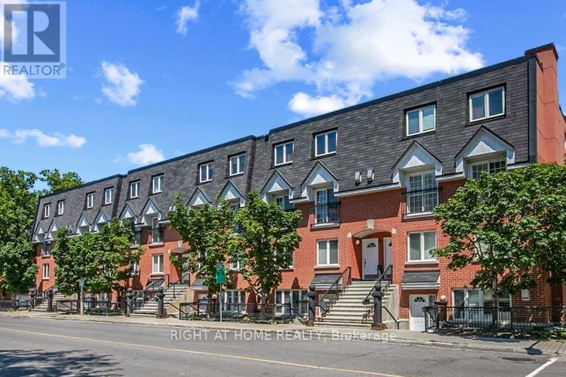 #H - 313 ST PATRICK STREET Property Photo 1
