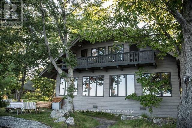 B415 Bernyk Island E Property Photo 1