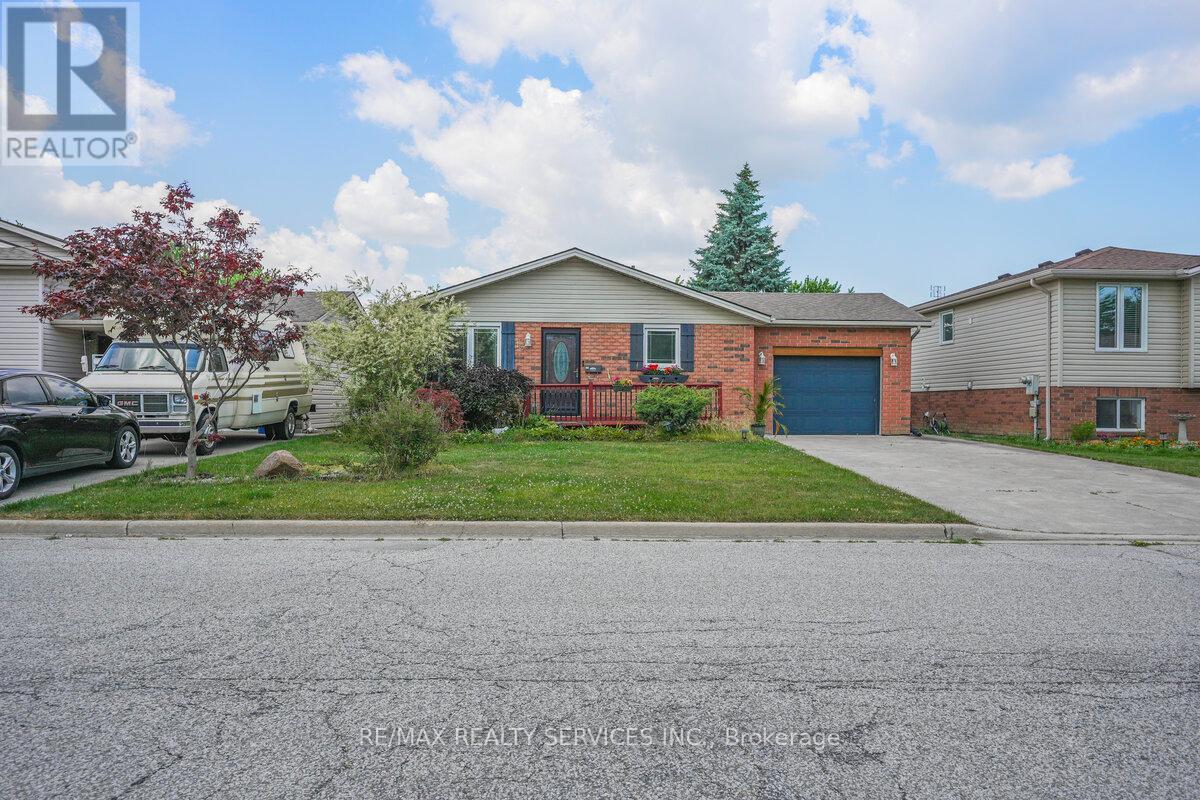 13 MASSEY DRIVE Property Photo 1