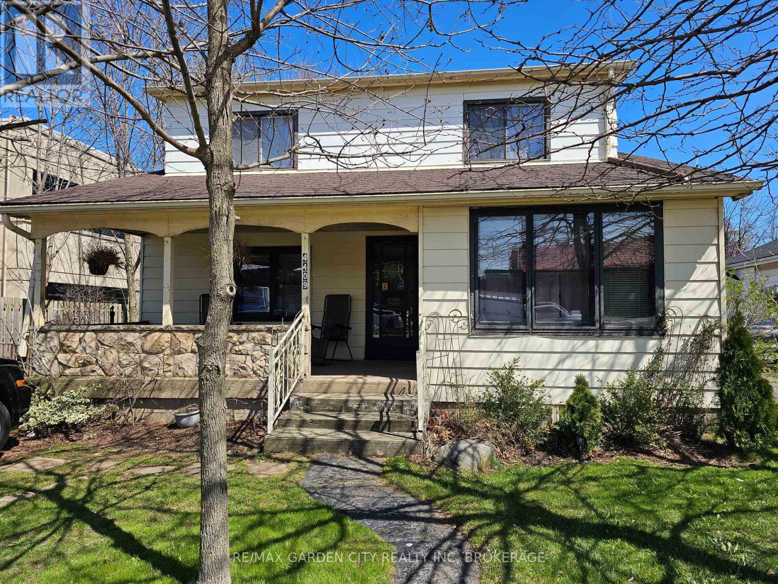 4409 Ontario St Property Photo 1